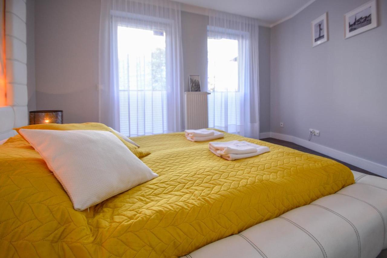 Apartamenty Bryza - Chelmonskiego - Parking - Centrum Swinoujscie Ngoại thất bức ảnh