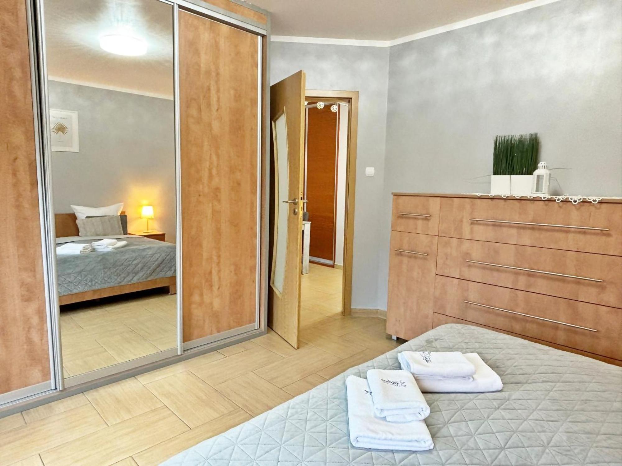 Apartamenty Bryza - Chelmonskiego - Parking - Centrum Swinoujscie Ngoại thất bức ảnh